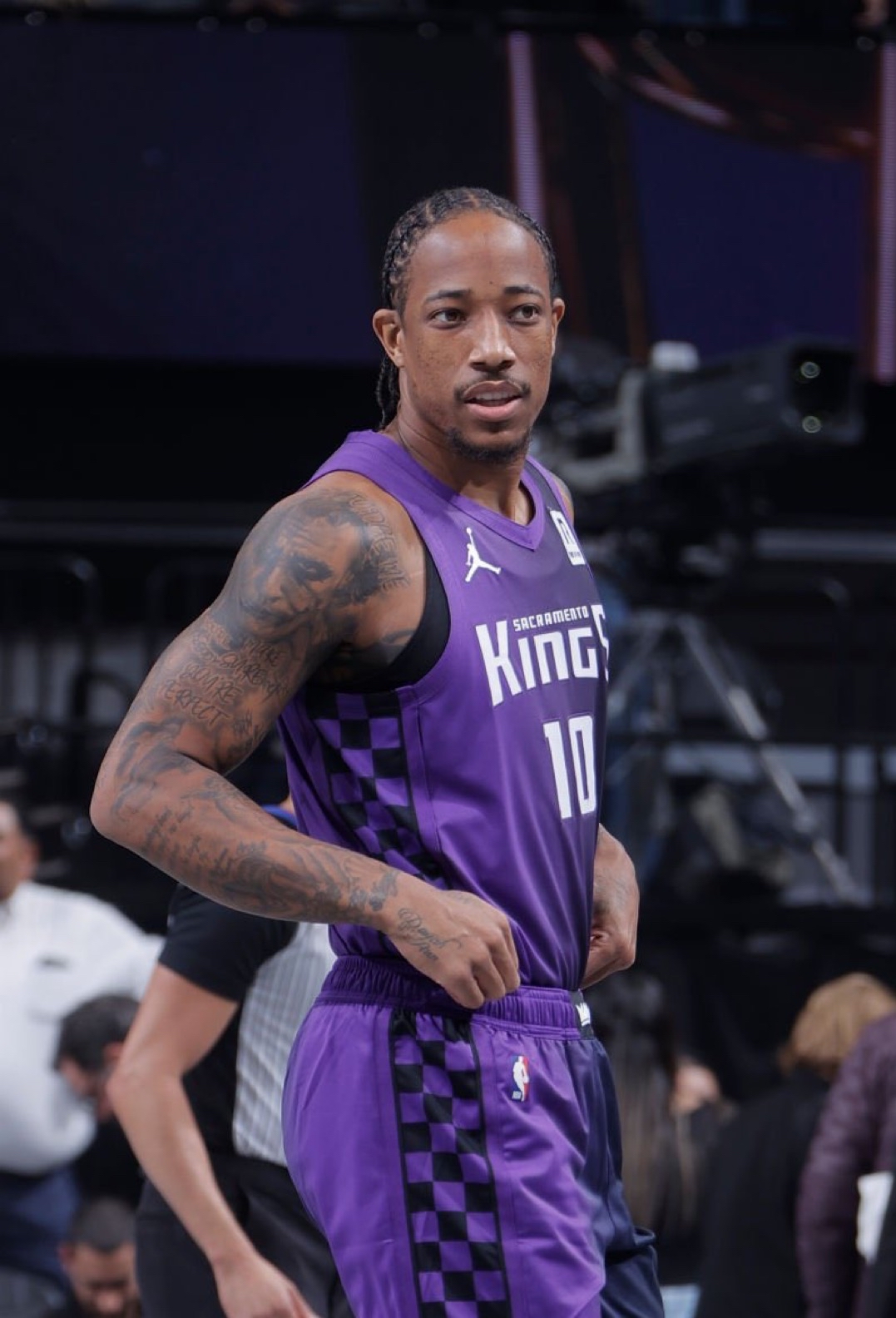 加了悬念 加了悬念